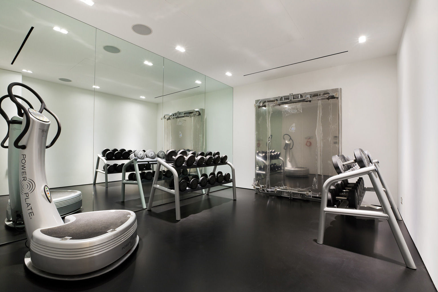 Hyde Park Mews, Gregory Phillips Architects Gregory Phillips Architects Modern gym