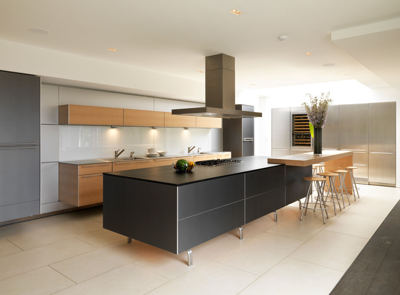 Totteridge, Gregory Phillips Architects Gregory Phillips Architects Dapur Modern