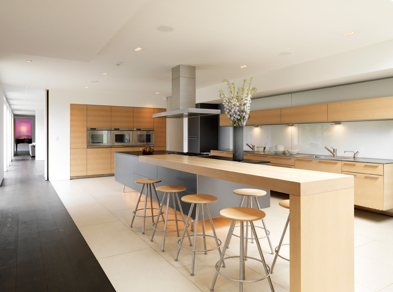 Totteridge, Gregory Phillips Architects Gregory Phillips Architects Dapur Modern