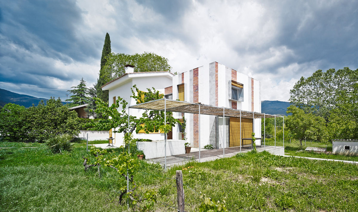 Casa Anoro, Anna & Eugeni Bach Anna & Eugeni Bach 房子