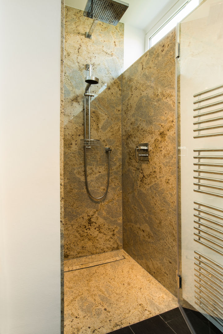 Geometrische Strukturen geben Badezimmern eine klare Linie, Pientka - Faszination Naturstein Pientka - Faszination Naturstein Modern bathroom