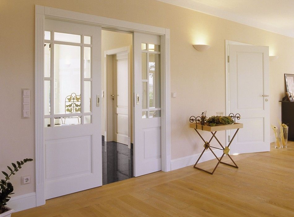 homify Sliding doors