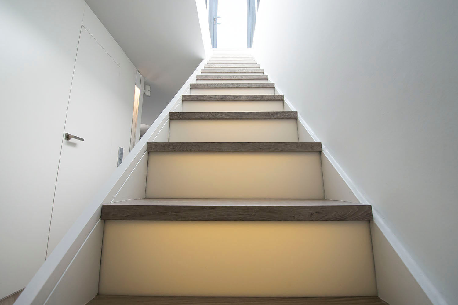 Black&white House, Blank Interiors Blank Interiors Modern Corridor, Hallway and Staircase