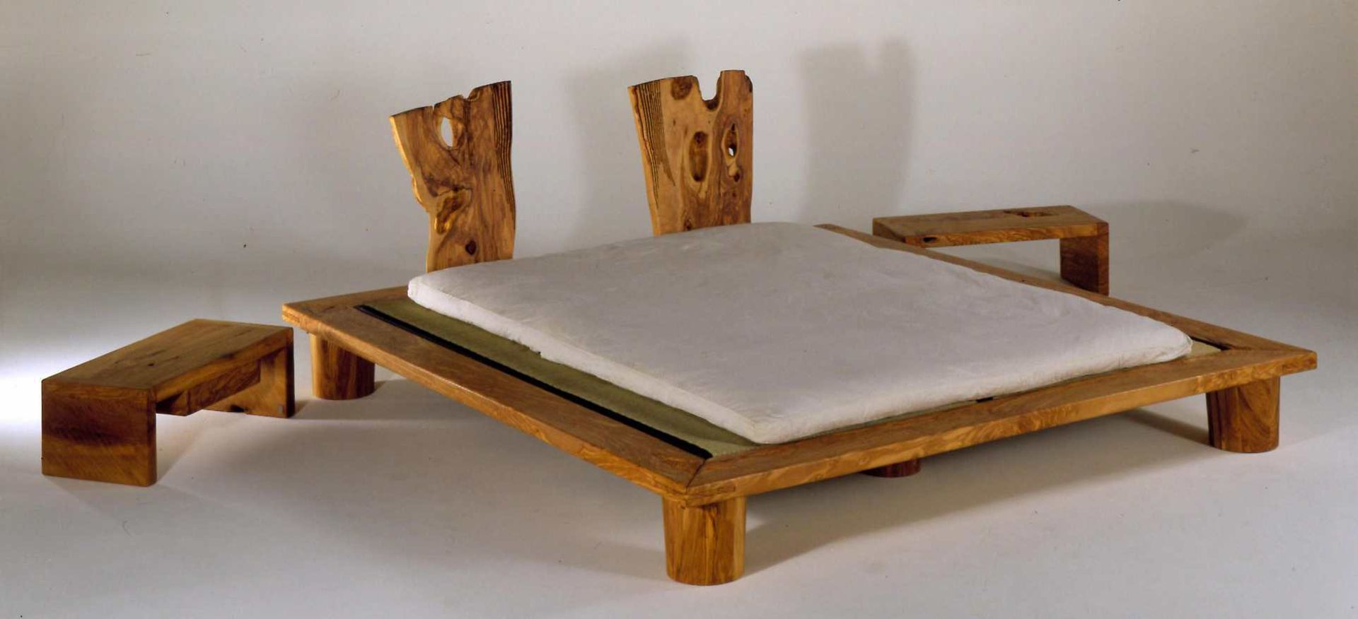 mobili - oggetti - scultura, pyka-leone pyka-leone غرفة نوم أسرة نوم