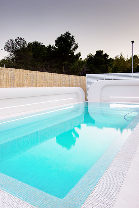 Casa Gerard, una vivienda ecoeficiente , Chiralt Arquitectos Chiralt Arquitectos Modern Pool