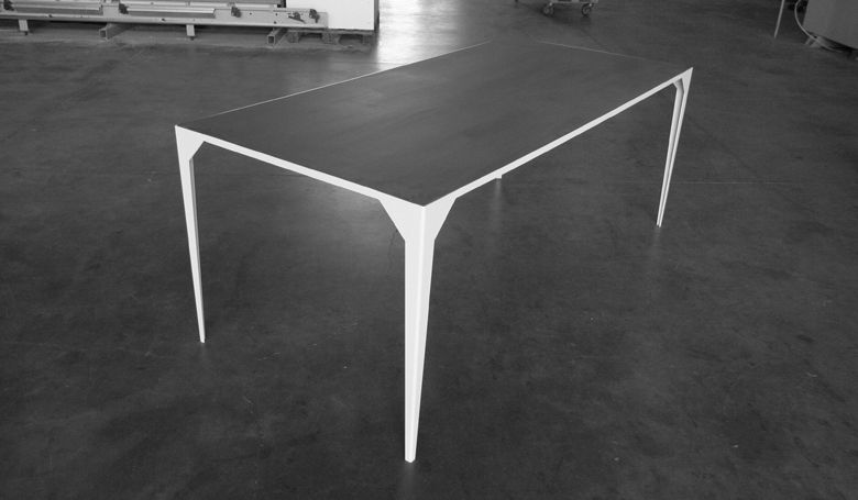 20M, dare-architettura dare-architettura Modern dining room Tables