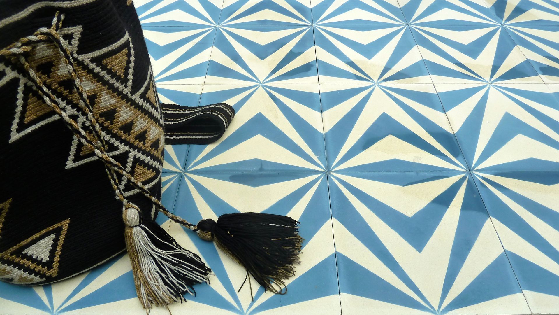 Neo cement tile Maria Starling Design جدران بلاط