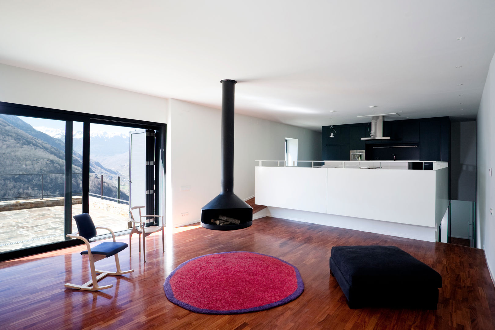 Pyrenees, Cadaval & Solà-Morales Cadaval & Solà-Morales Living room