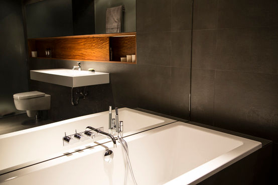 Living the life - Apartment im Herzen Berlins, Conni Kotte Interior Conni Kotte Interior Modern bathroom