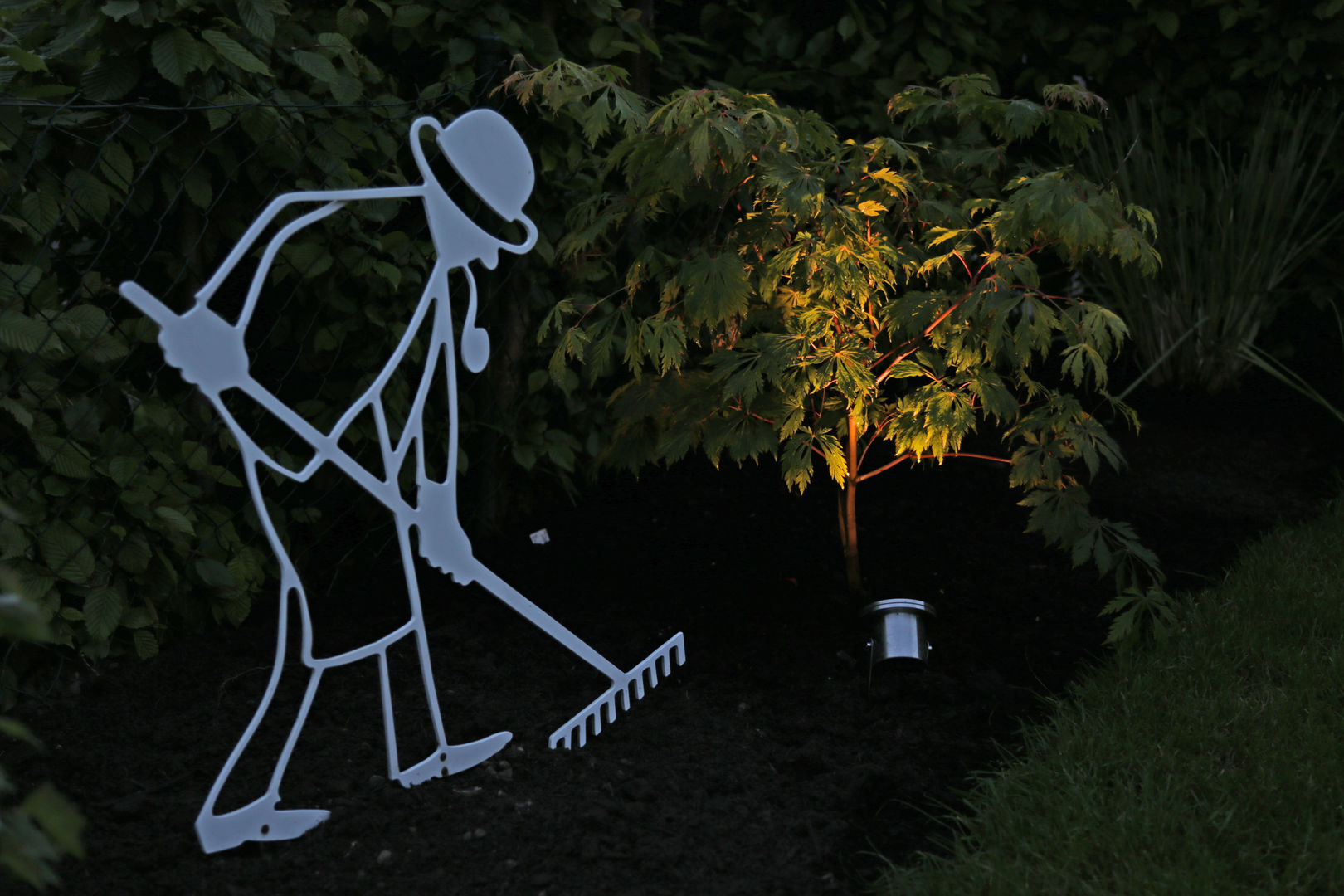 Emotionale Gartenbeleuchtung für 365 Tage Gartenerlebnis, Oswald Gärten Oswald Gärten Jardines de estilo ecléctico Iluminación