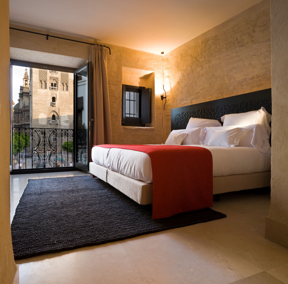 Hotel EME in Seville, Spain, Donaire Arquitectos Donaire Arquitectos Eclectic style bedroom