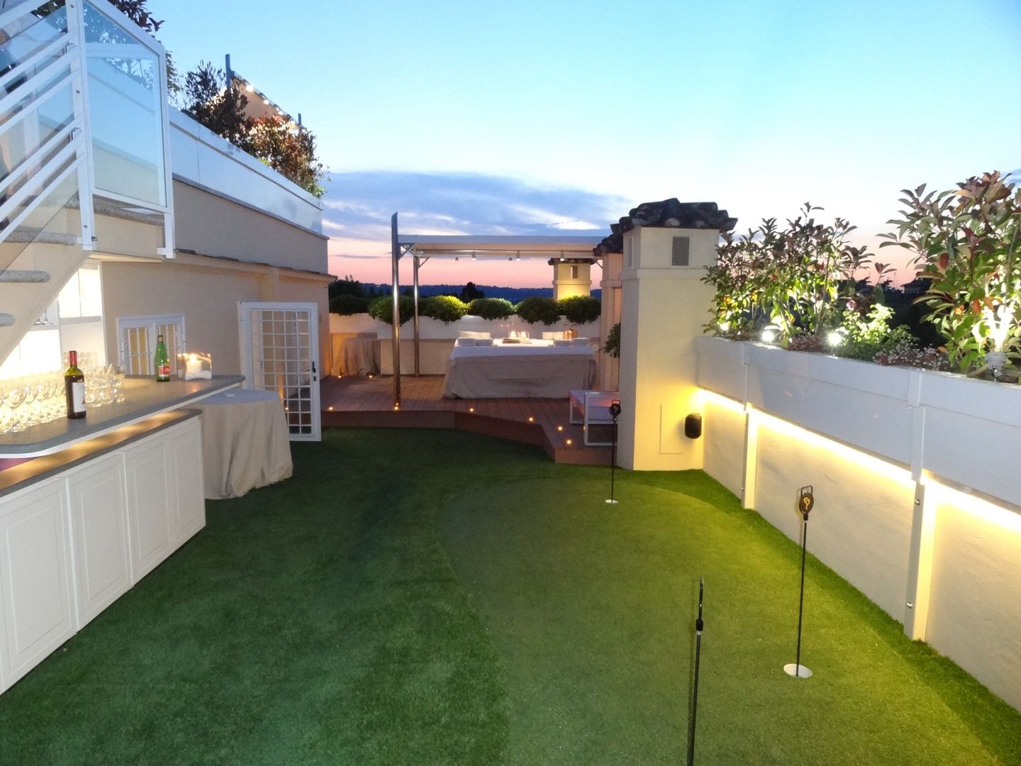 Golf in terrazza, sabigarden sabigarden Balcones y terrazas modernos