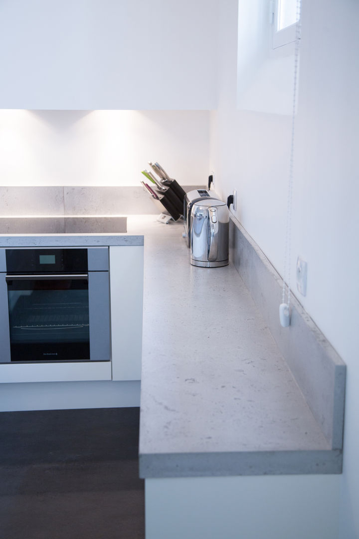 Private apartment, Rue de Seine, Paris Concrete LCDA Modern kitchen Bench tops