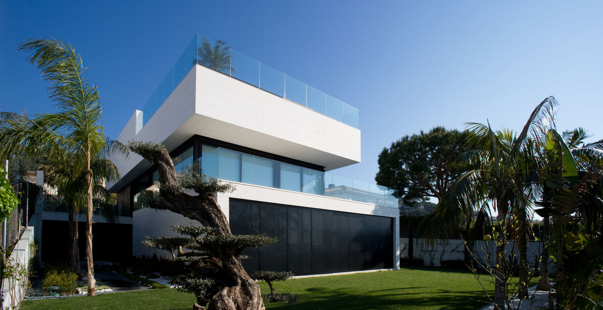 Casa Sevilla, MARIO COREA ARQUITECTURA MARIO COREA ARQUITECTURA บ้านและที่อยู่อาศัย