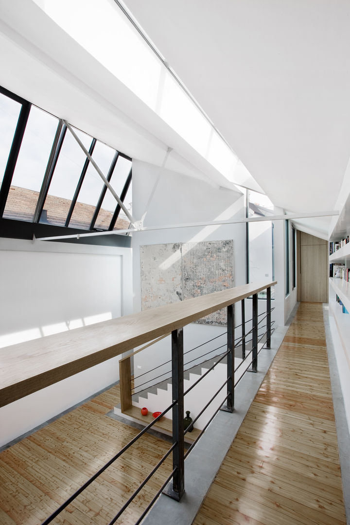 loft n° 5, roberto murgia architetto roberto murgia architetto ทางเดินในสไตล์อุตสาหกรรมห้องโถงและบันได