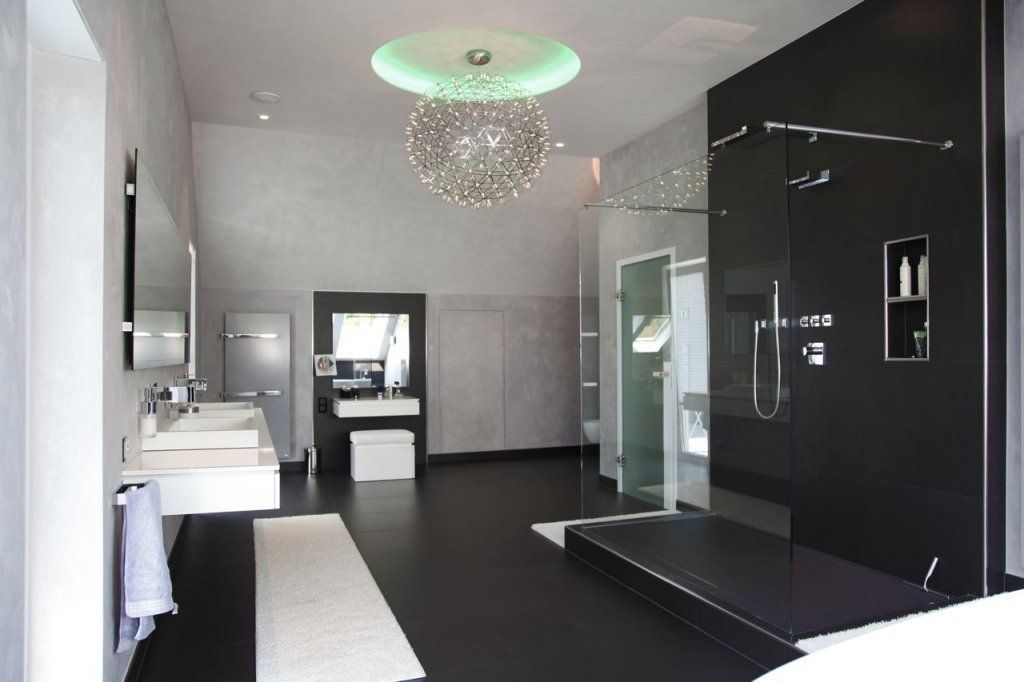 Villa in St. Wendel, Bolz Licht und Wohnen · 1946 Bolz Licht und Wohnen · 1946 Modern bathroom