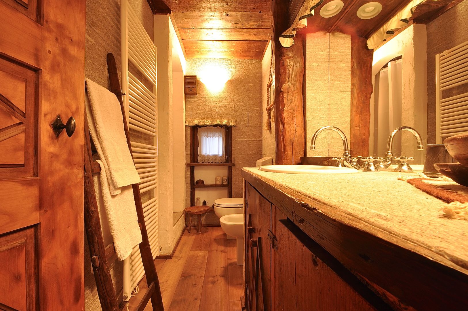 homify Rustic style bathroom