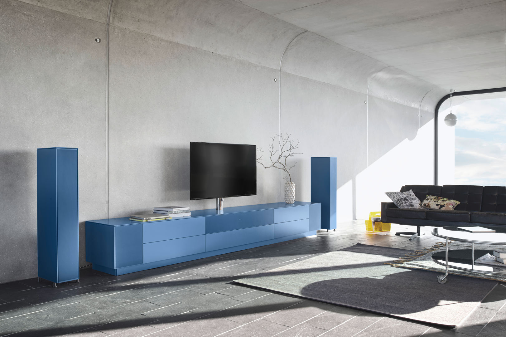 Kettnaker, Zimmermanns Kreatives Wohnen Zimmermanns Kreatives Wohnen Modern living room TV stands & cabinets