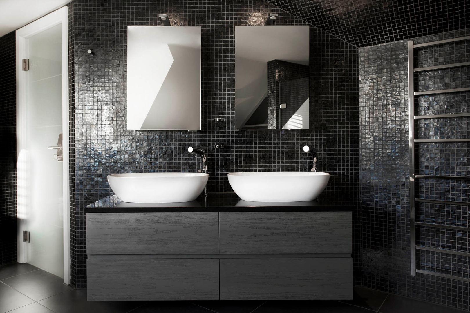 Luxury Bathroom Studio Hooton Kamar Mandi Modern
