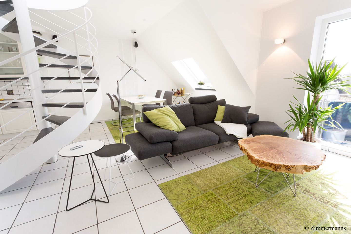 Moderne Maisonette Wohnung, Zimmermanns Kreatives Wohnen Zimmermanns Kreatives Wohnen Living room