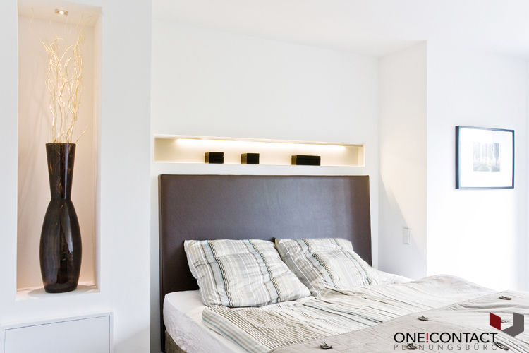 TANZ AUS DER REIHE, ONE!CONTACT - Planungsbüro GmbH ONE!CONTACT - Planungsbüro GmbH Modern style bedroom