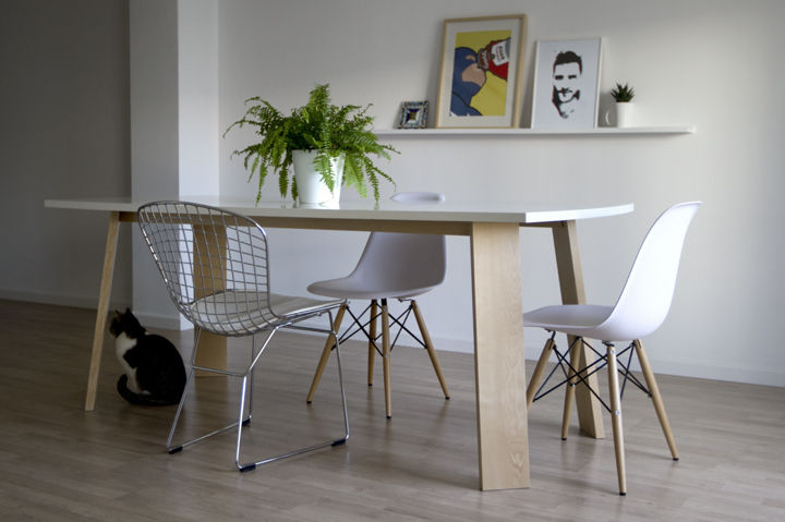 Vivienda El Cabanyal, Enblanc Enblanc Modern Dining Room