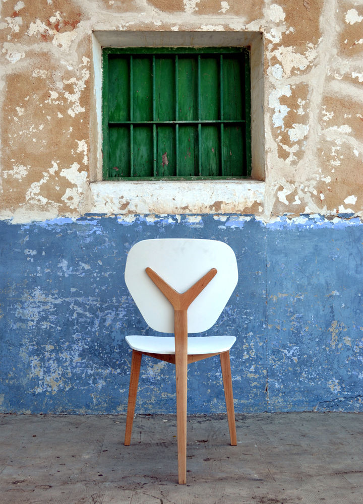 Branca, Javier Herrero* Studio Javier Herrero* Studio Living room Stools & chairs