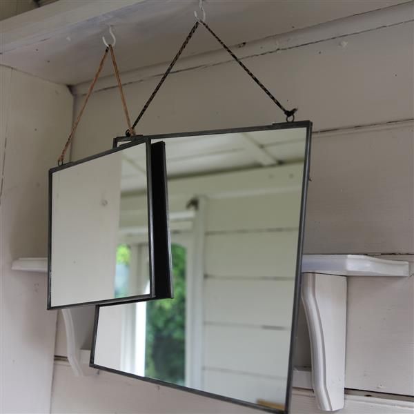 Kiko Zinc mirrors homify Spogliatoio eclettico Specchi