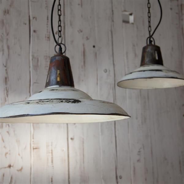 Shimla pendant lamp homify Industriële keukens Verlichting