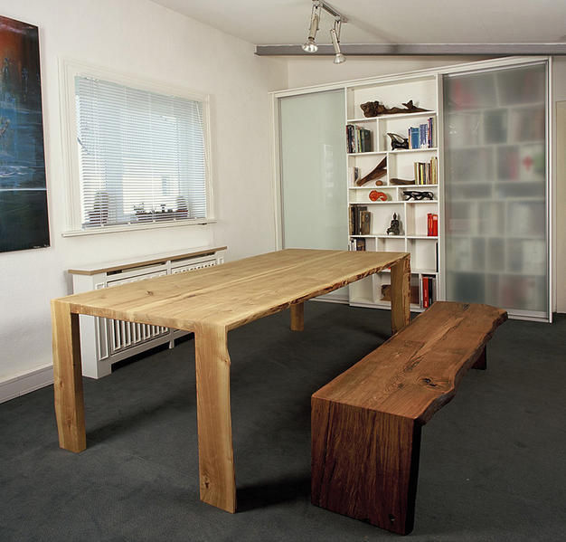 Antikes Holz, Hanssen+Eltermann Hanssen+Eltermann Comedores de estilo moderno