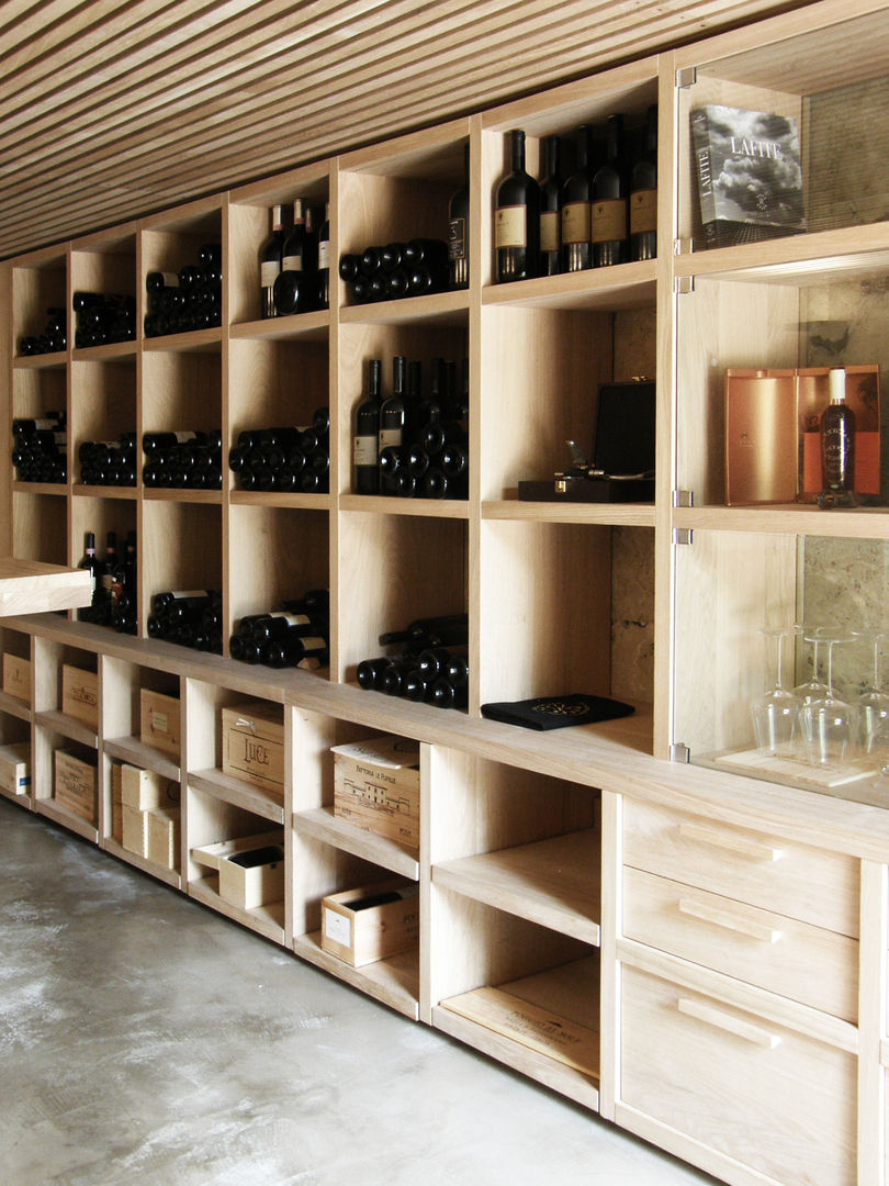 DAVINUM_room for wine tasting., msplus architettura msplus architettura 모던스타일 와인 저장고