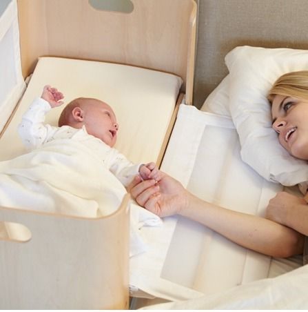 Bednest Beistellbett / Reisebett, KIND DER STADT KIND DER STADT Modern nursery/kids room Beds & cribs