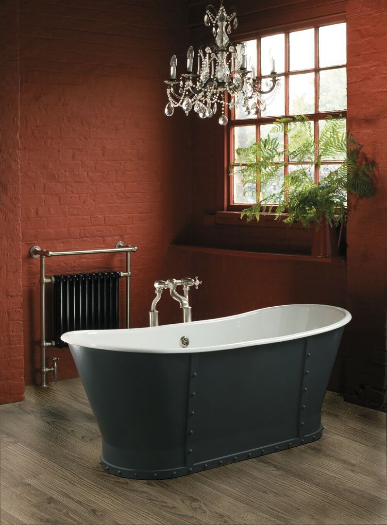 Brunel Cast Iron Bath Aston Matthews Baños de estilo clásico Bañeras y duchas