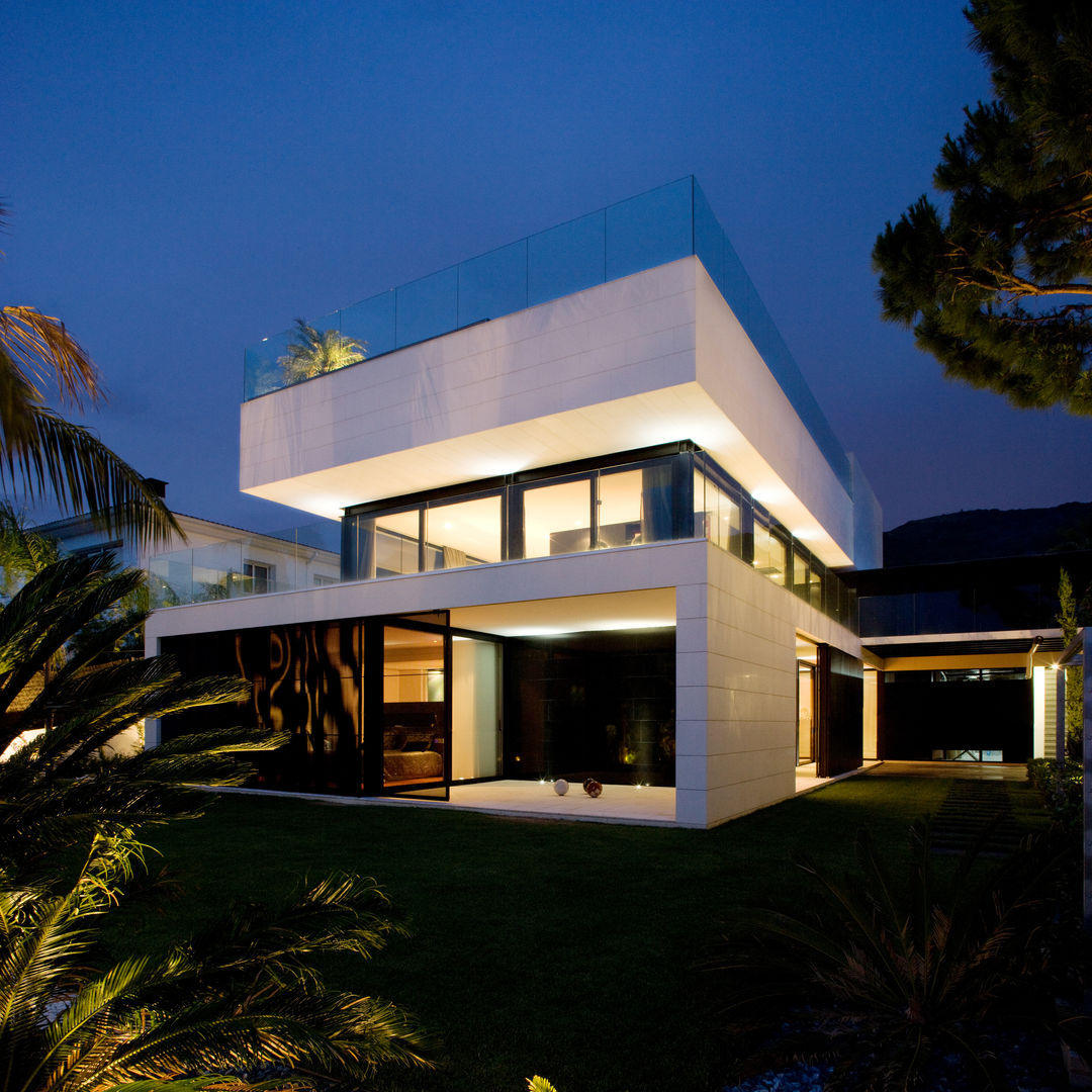 Casa Sevilla, MARIO COREA ARQUITECTURA MARIO COREA ARQUITECTURA Modern living