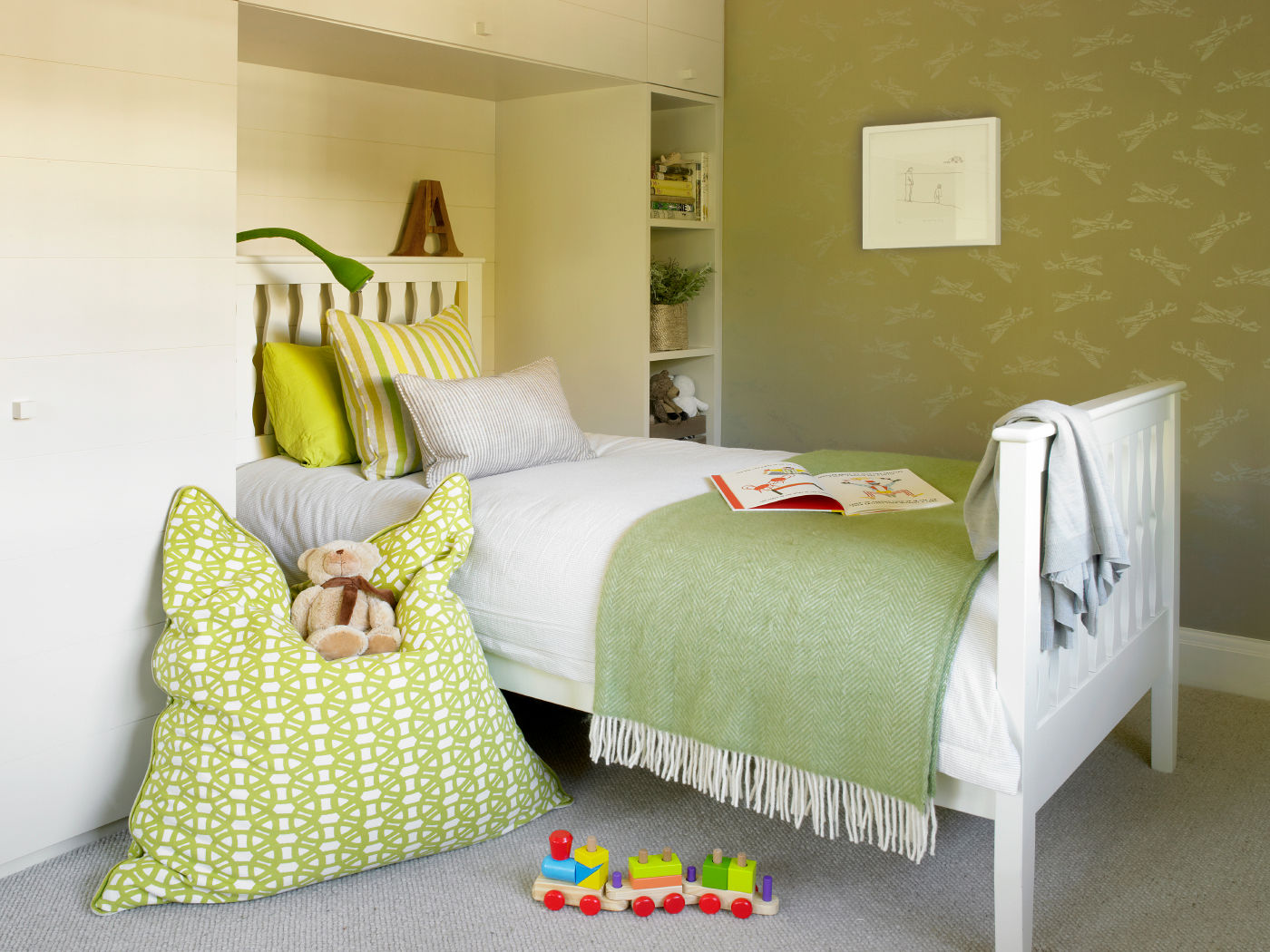 homify Eclectic style nursery/kids room