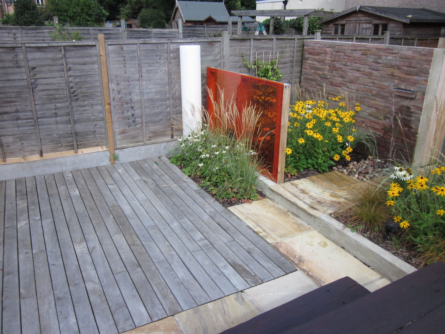 Modern Family garden in North London, Earth Designs Earth Designs Jardines de estilo moderno