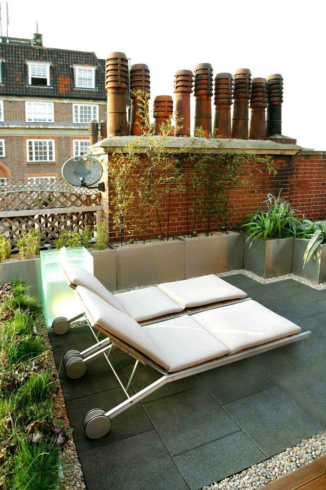 Sloane Square, Urban Roof Gardens Urban Roof Gardens بلكونة أو شرفة