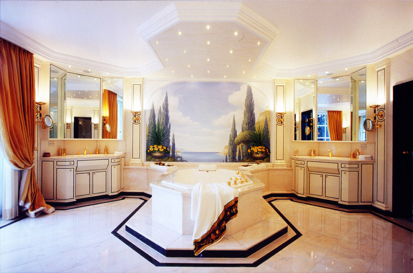 Villa in Monaco, Scultura & Design S.r.l. Scultura & Design S.r.l. Baños: ideas, imágenes y decoración