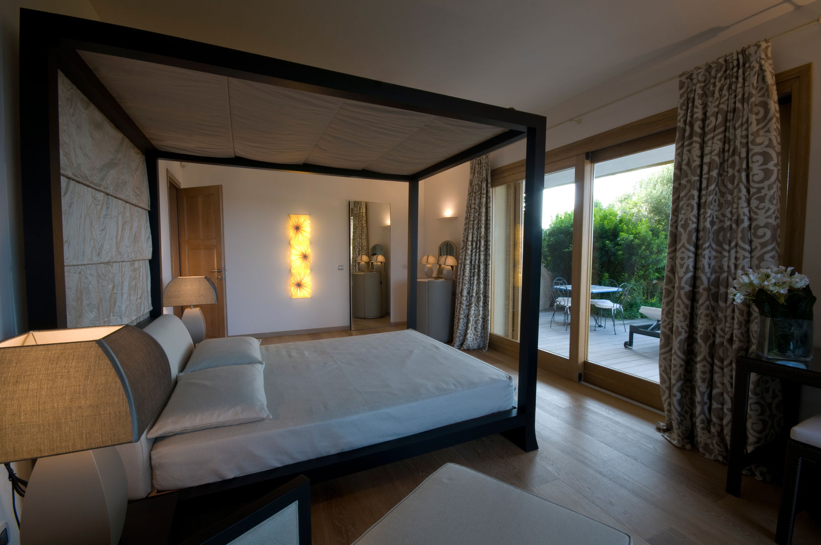 Villa in Sardinia, Scultura & Design S.r.l. Scultura & Design S.r.l. Bedroom