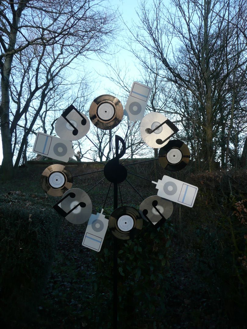 Windmill Fabbedfx Jardines de estilo rústico Accesorios y decoración