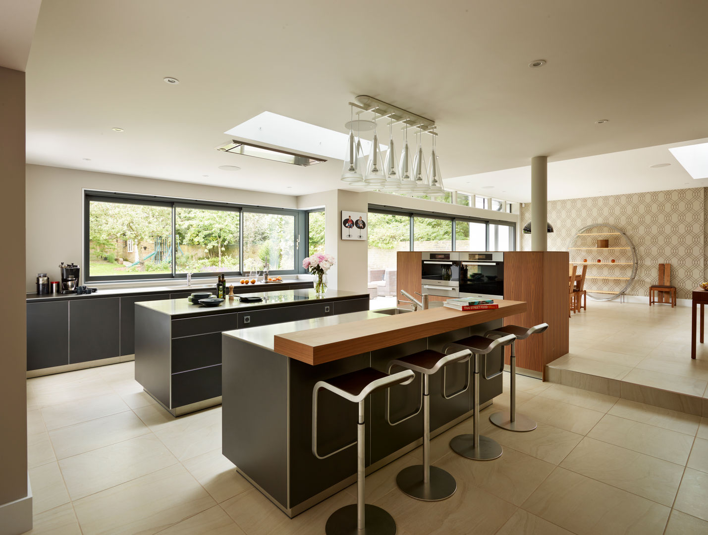 homify Modern style kitchen