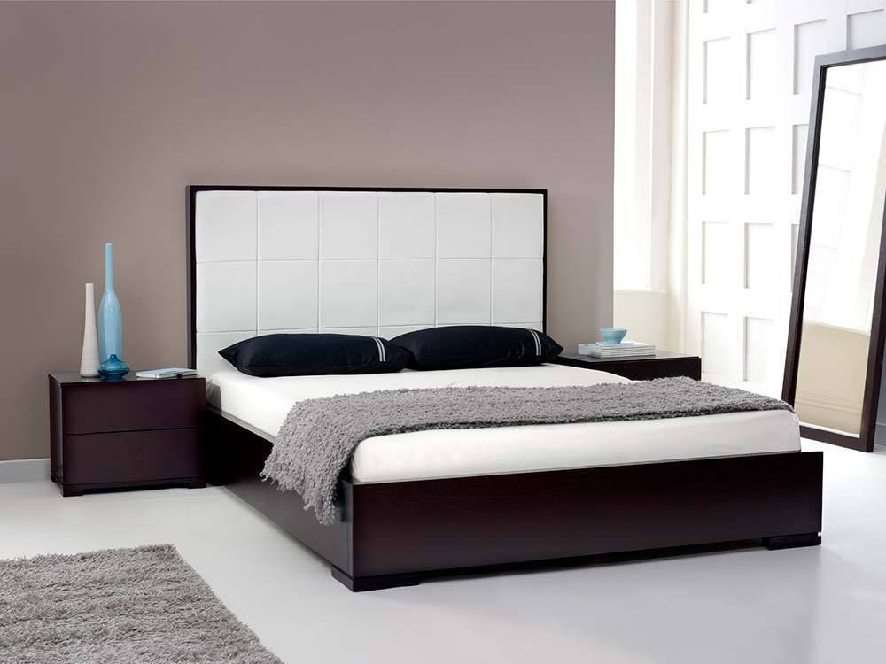 Bella Walnut Bed homify Modern style bedroom Beds & headboards