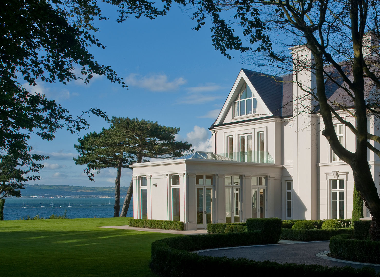 Landmark Home On Elevated Coastal Site With Panoramic Views, Des Ewing Residential Architects Des Ewing Residential Architects Klassieke huizen