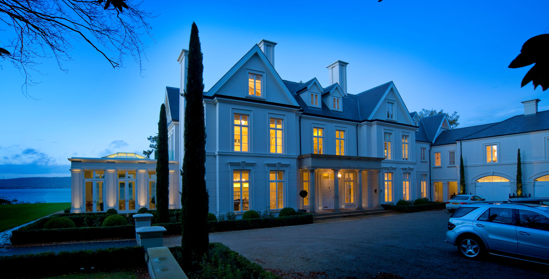 Landmark Home On Elevated Coastal Site With Panoramic Views, Des Ewing Residential Architects Des Ewing Residential Architects Classic style houses