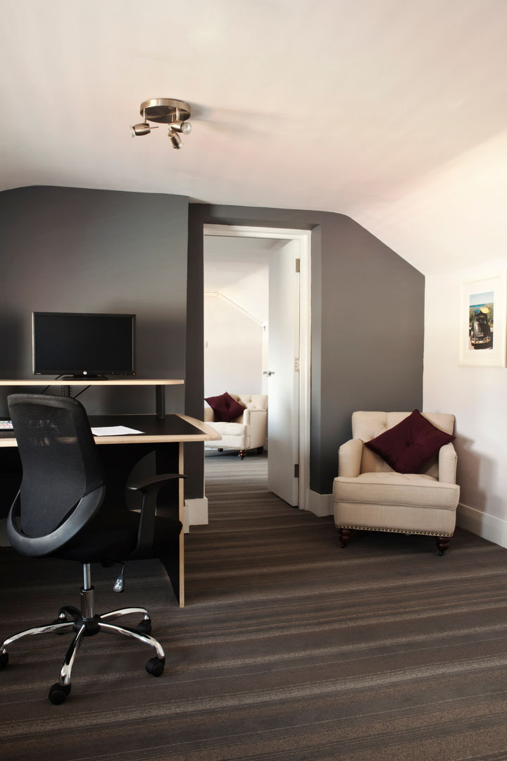 Edit Suites Top Floor homify Commercial spaces Commercial Spaces