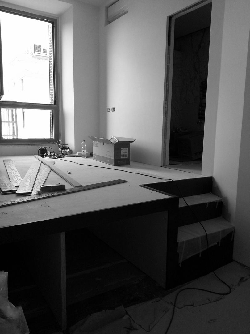 Casa MB, laboratorio di architettura - gianfranco mangiarotti laboratorio di architettura - gianfranco mangiarotti Paredes y pisos modernos