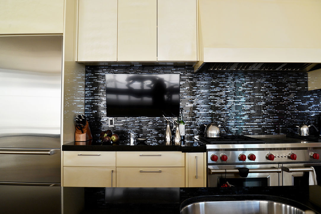 Nightingale Decor, Hollywood Hills, Erika Winters® Design Erika Winters® Design Modern kitchen