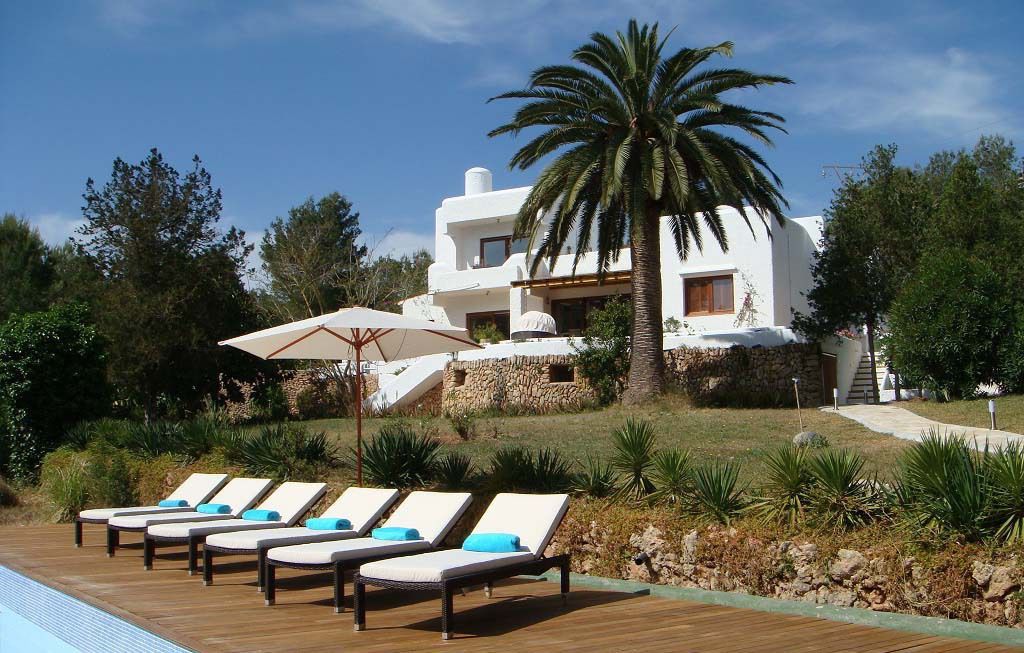 Ibiza Villa homify Casas mediterráneas