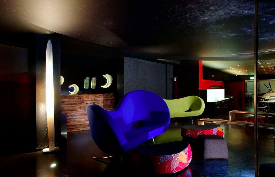 Black Hotel, laboratorio di architettura - gianfranco mangiarotti laboratorio di architettura - gianfranco mangiarotti Commercial spaces Hotels