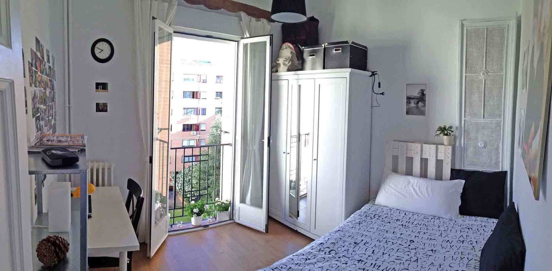 dormitorio en Retiro, Madrid, CarlosSobrinoArquitecto CarlosSobrinoArquitecto Eclectic style bedroom